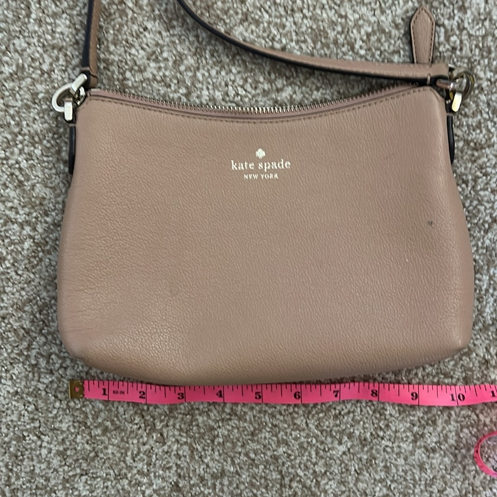 Kate Spade Tan Crossbody Bag with Gold Accents - Picture 3 of 9